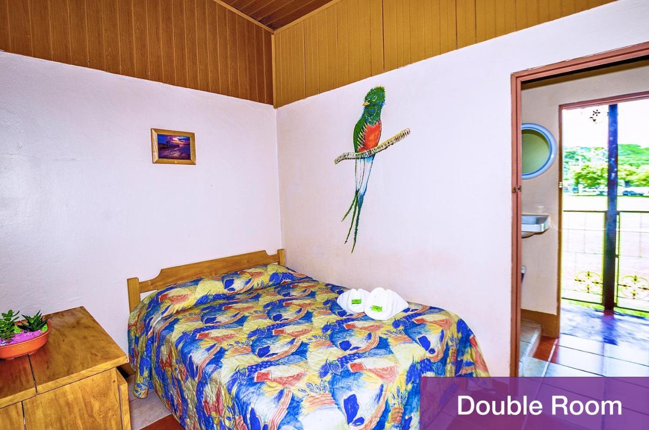 Blue Iguana Hotel Samara Bagian luar foto