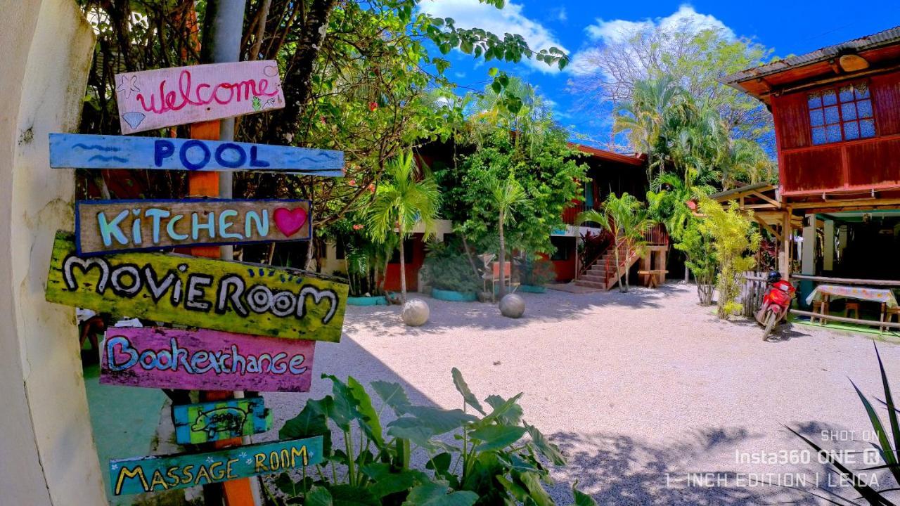 Blue Iguana Hotel Samara Bagian luar foto