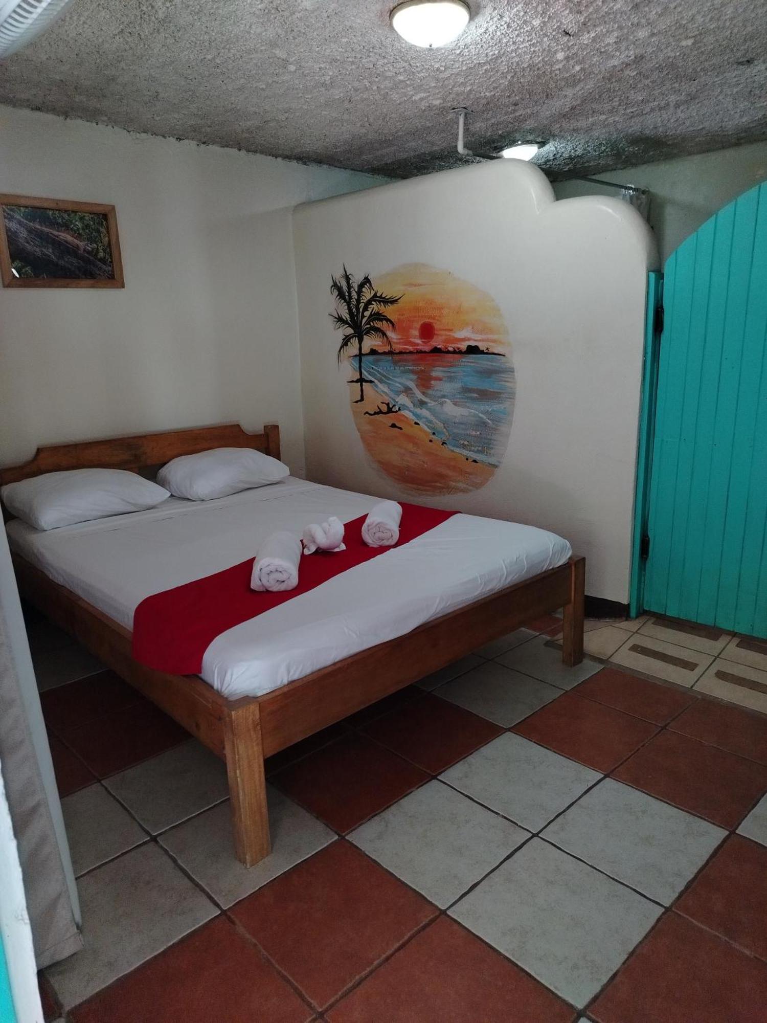 Blue Iguana Hotel Samara Bagian luar foto